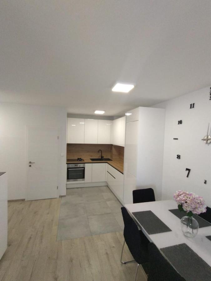 The Big Terrace Apartment Makarska Exterior photo